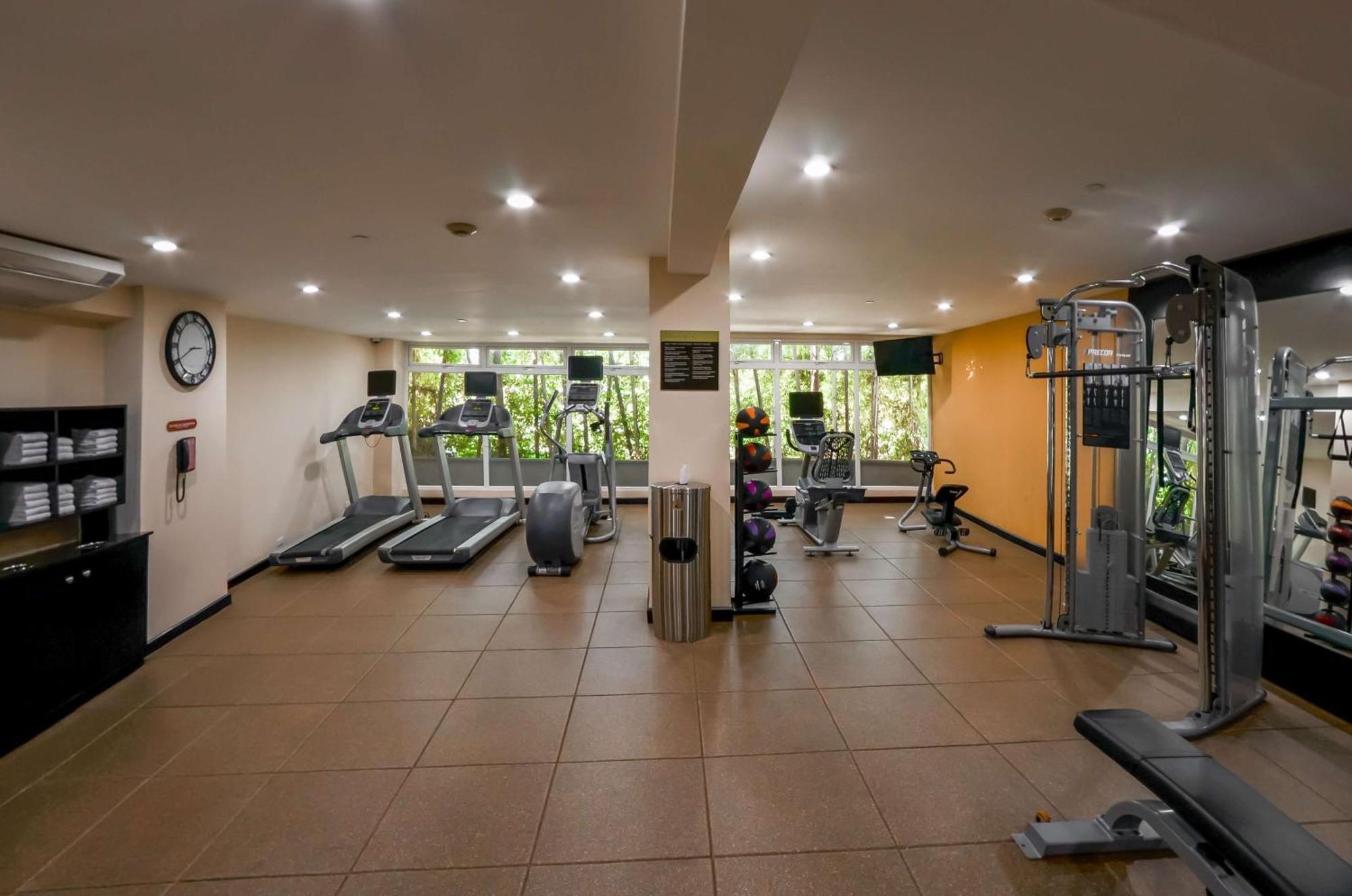 Hilton Garden Inn Ciudad Guatemala Eksteriør billede
